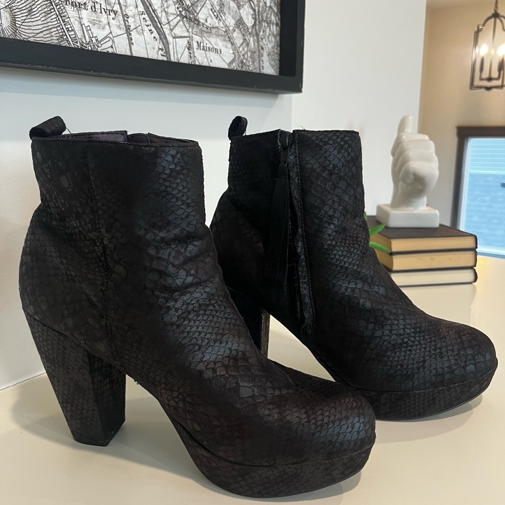 Y2K Black Chunky Heel Ankle Boots 11M